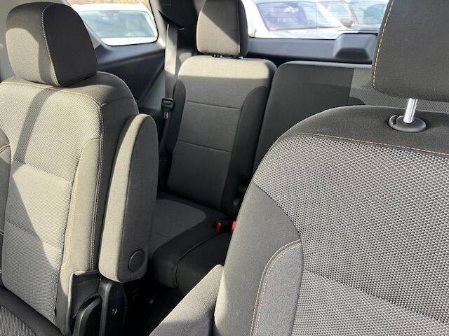 Used 2019 Chevrolet Traverse LT image 11