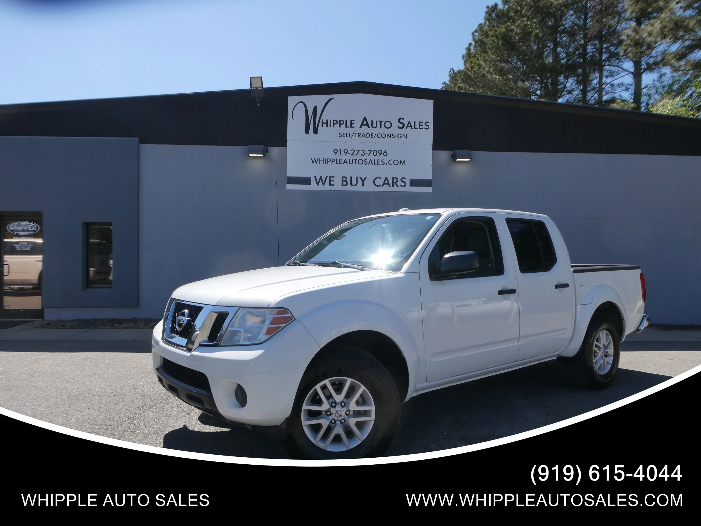 Used 2018 Nissan Frontier SV RWD image 1