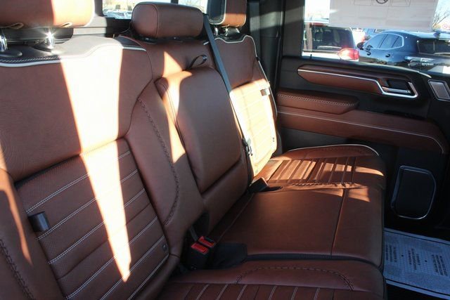 New 2025 GMC Sierra 3500 Denali Ultimate image 32