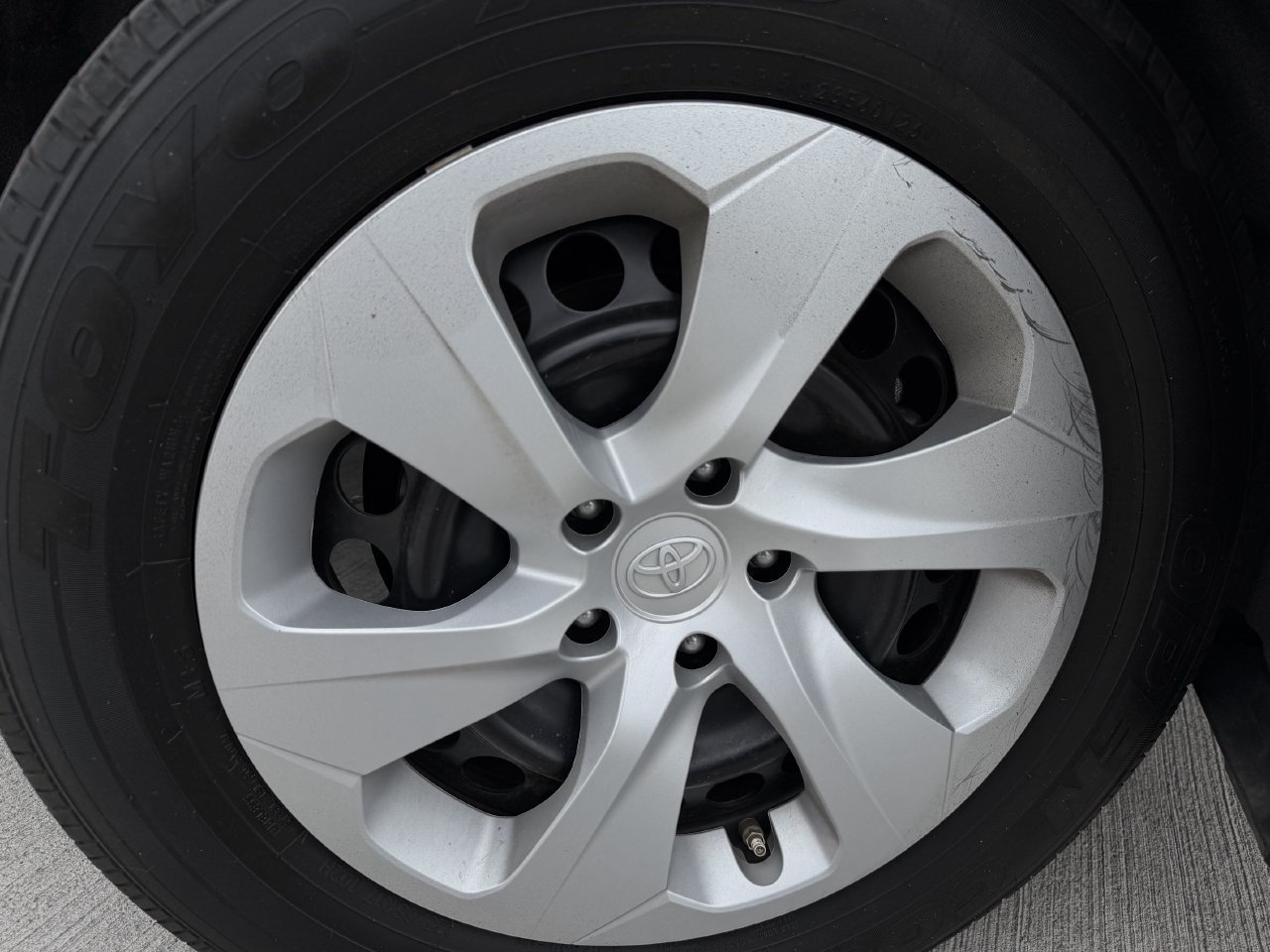 Used 2025 Toyota RAV4 LE FWD image 9