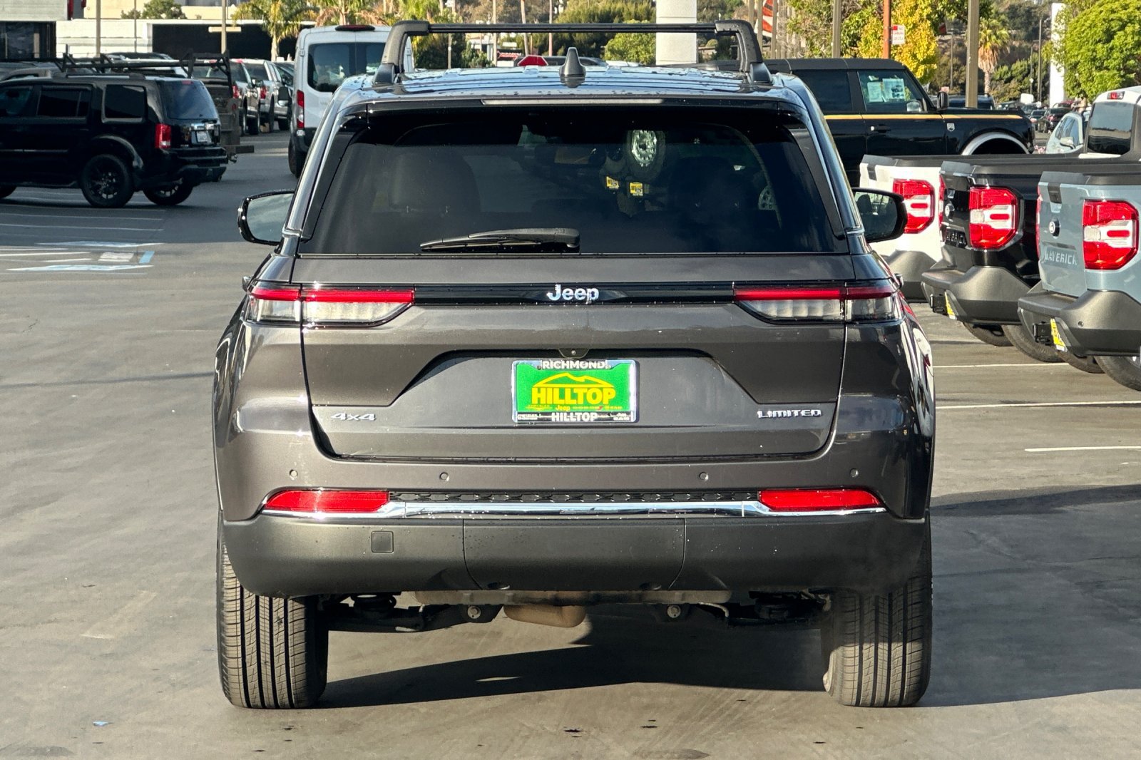 Used 2022 Jeep Grand Cherokee Limited AWD/4WD image 5