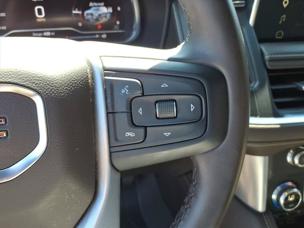 Used 2023 GMC Yukon XL SLT AWD/4WD image 29
