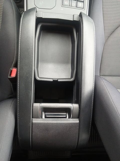 Used 2023 Toyota Highlander LE FWD image 41