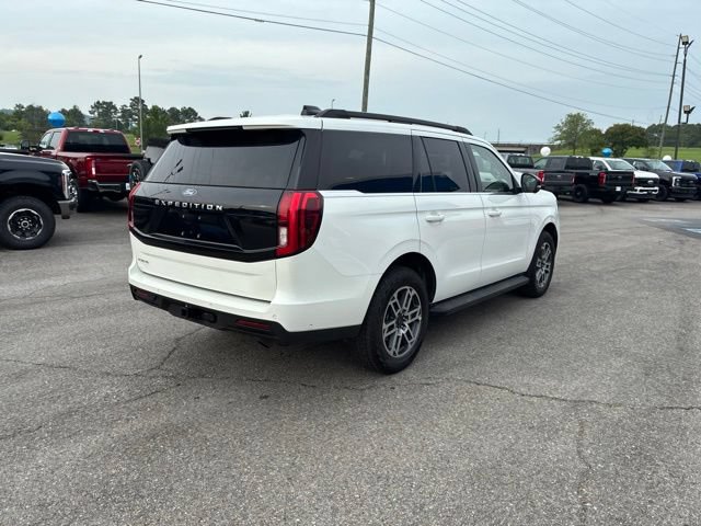 Used 2025 Ford Expedition Active AWD/4WD image 33