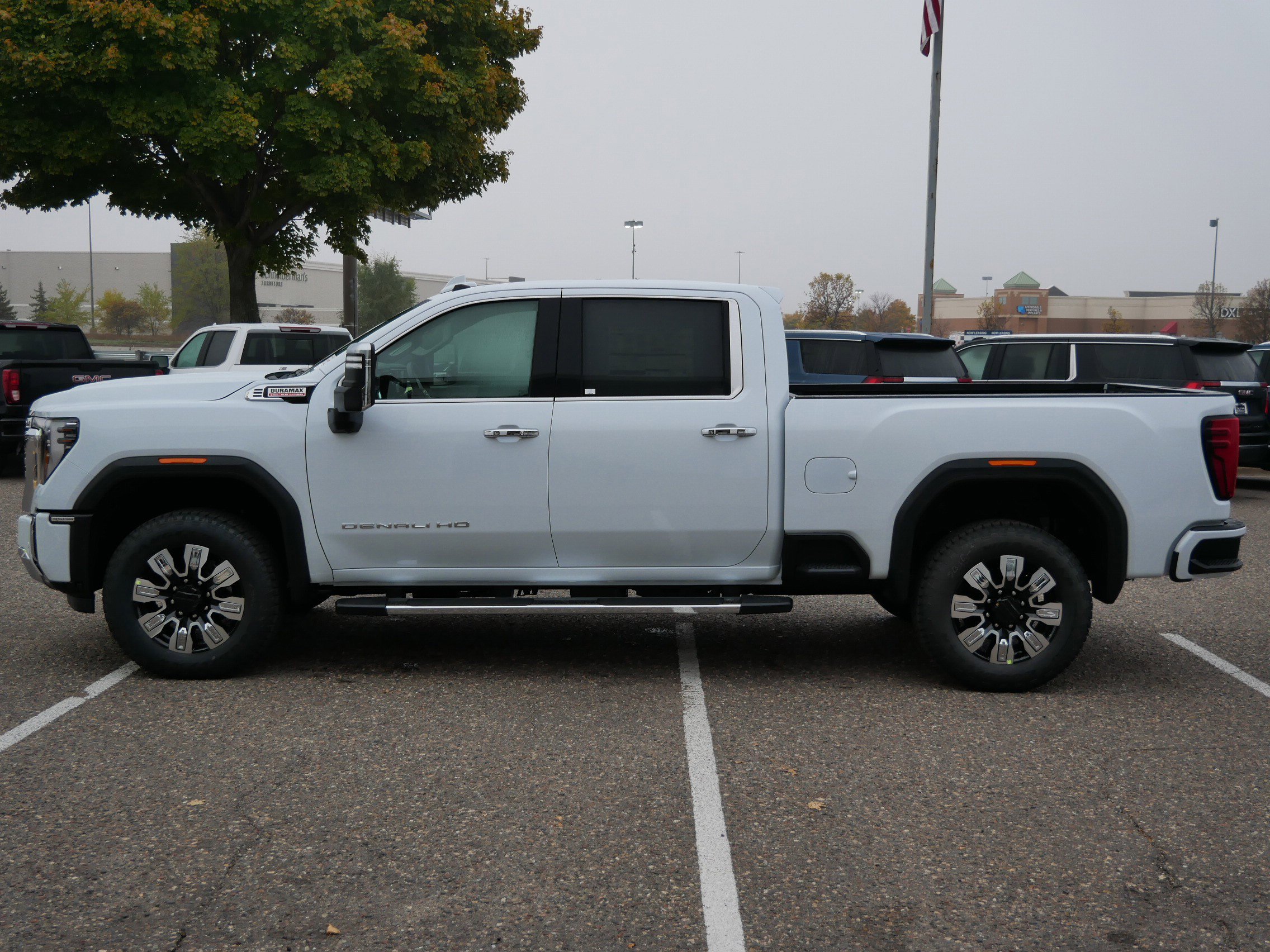 New 2026 GMC Sierra 3500 Denali w/ Denali Reserve Package image 4