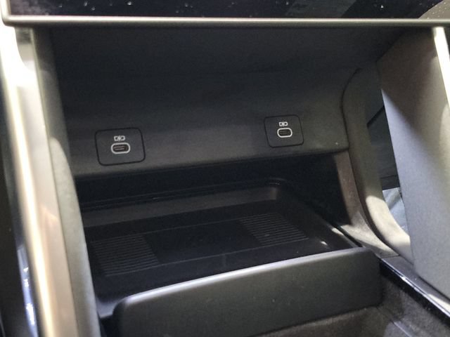 Certified 2025 Land Rover Discovery Sport Dynamic SE AWD/4WD image 29