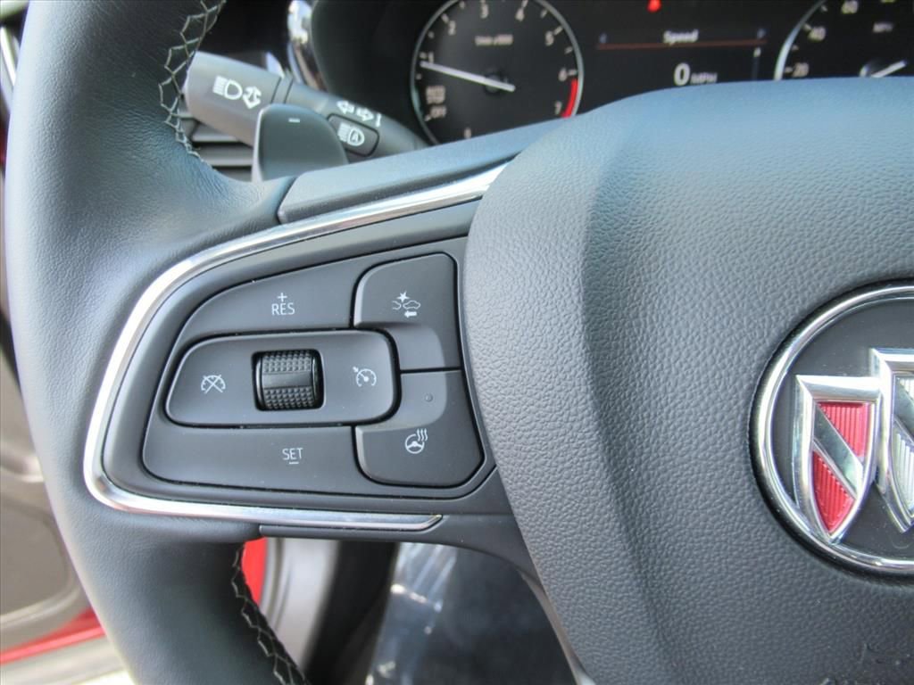 Used 2023 Buick Envision Preferred image 20
