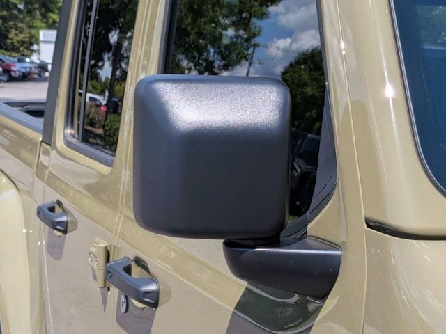 New 2026 Jeep Gladiator Willys AWD/4WD image 13