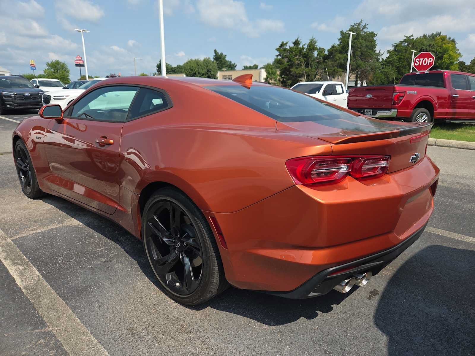 Used 2022 Chevrolet Camaro LT w/ Technology Package RWD image 2