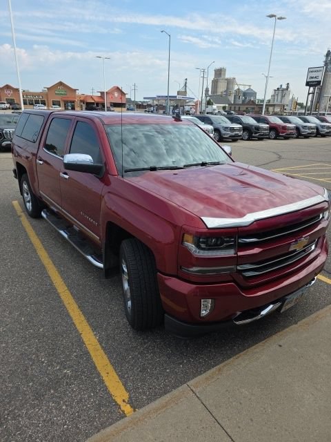 Used 2018 Chevrolet Silverado 1500 LTZ Z71 w/ LTZ Plus Package AWD/4WD image 12