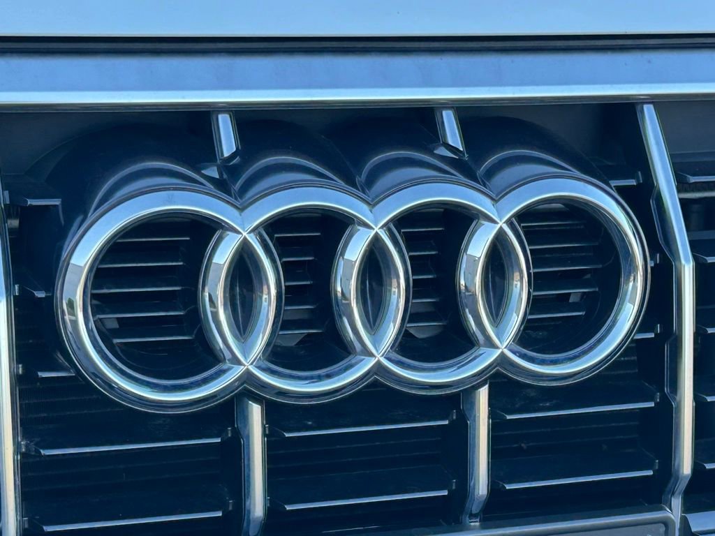 Used 2021 Audi Q3 2.0T Premium image 39