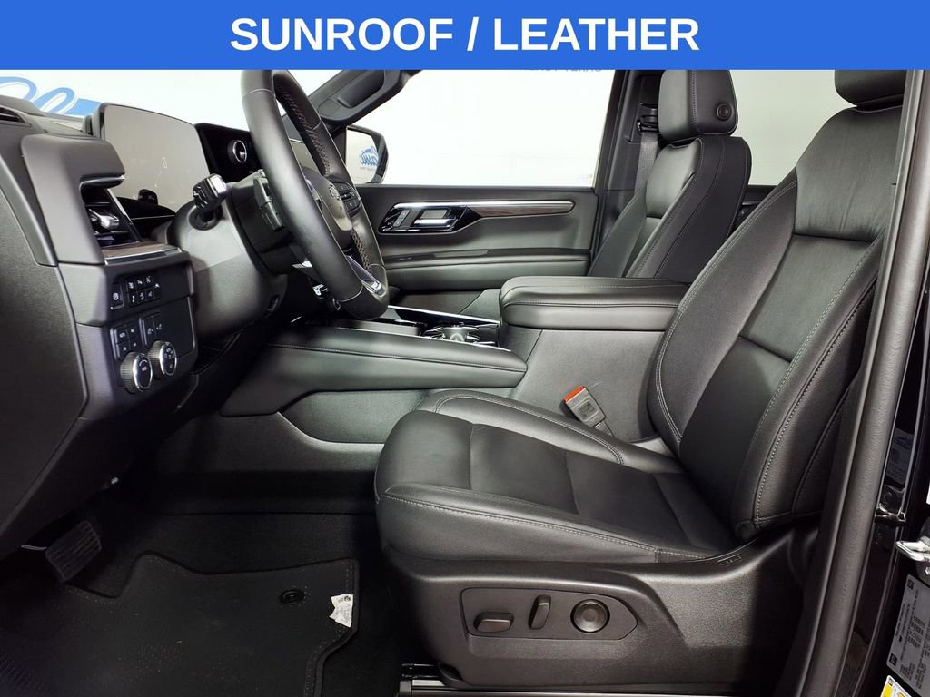 Used 2025 Chevrolet Tahoe Z71 w/ Comfort Package AWD/4WD image 7