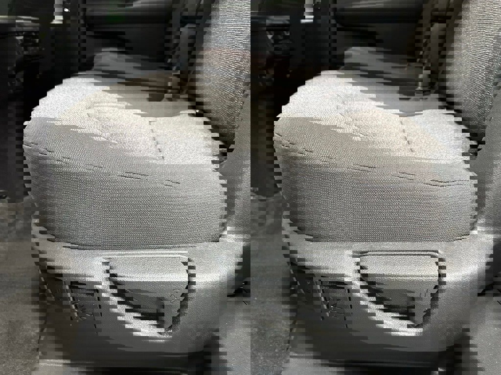 Used 2025 Toyota Grand Highlander AWD image 44