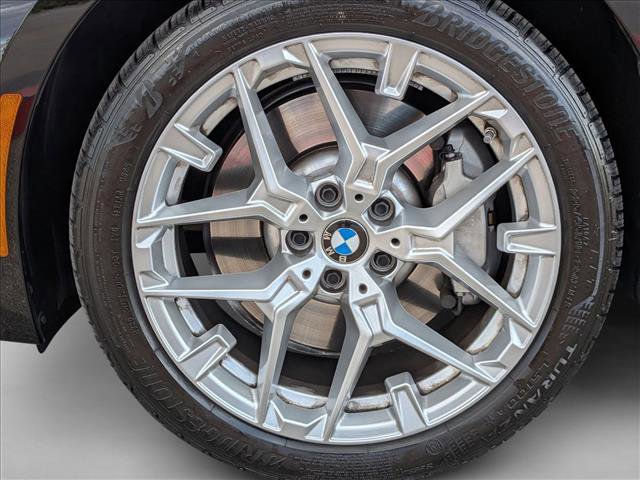 Used 2025 BMW 330i Sedan w/ Premium Package image 25