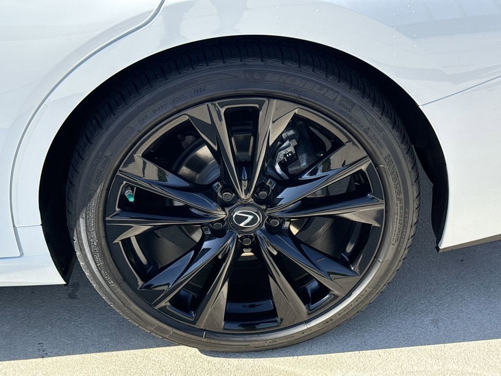 Used 2024 Lexus ES 350 F Sport w/ Accessory Package (Z2) FWD image 31
