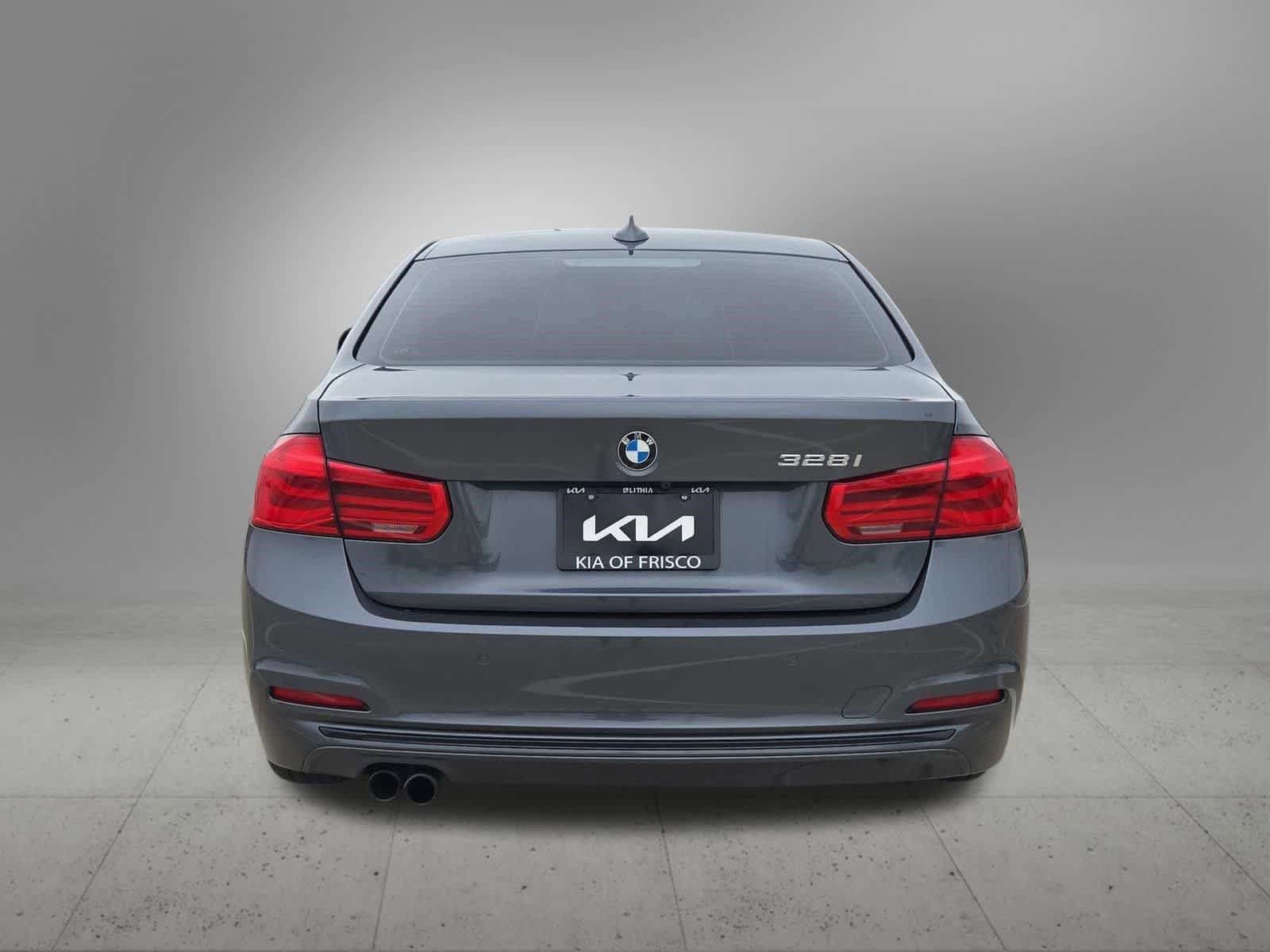 Used 2016 BMW 328i Sedan RWD image 5