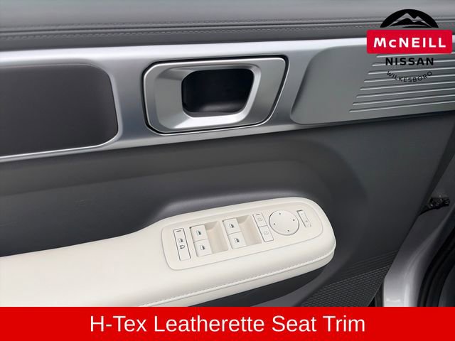Used 2025 Hyundai Santa Fe SEL AWD/4WD image 18