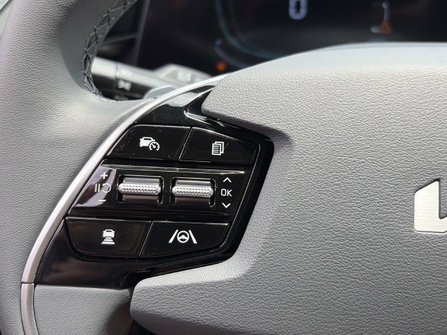 New 2026 Kia Niro EX FWD image 25