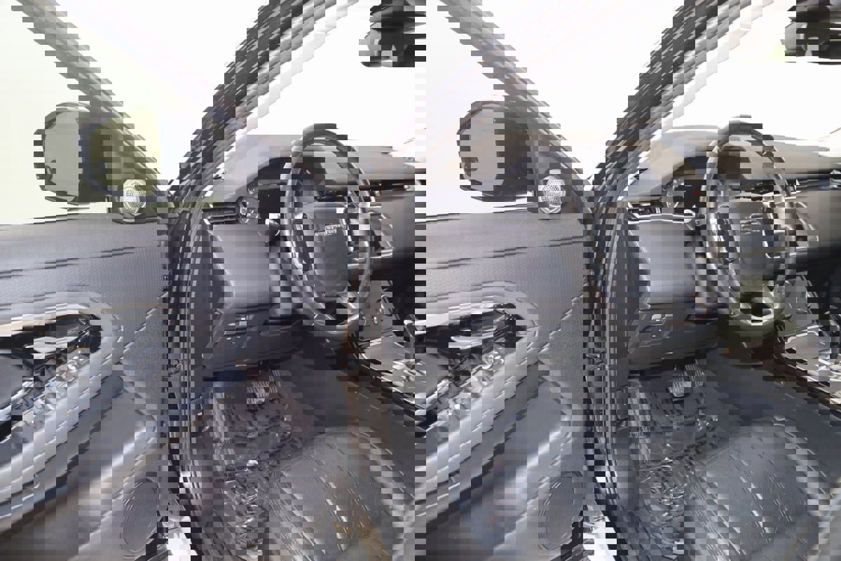 Used 2020 Land Rover Range Rover Evoque S image 39