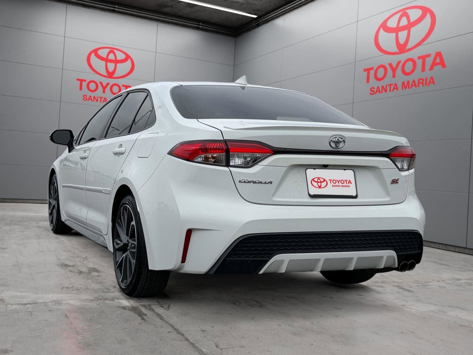 Used 2021 Toyota Corolla SE w/ Body Protection Package (TMS) FWD image 2