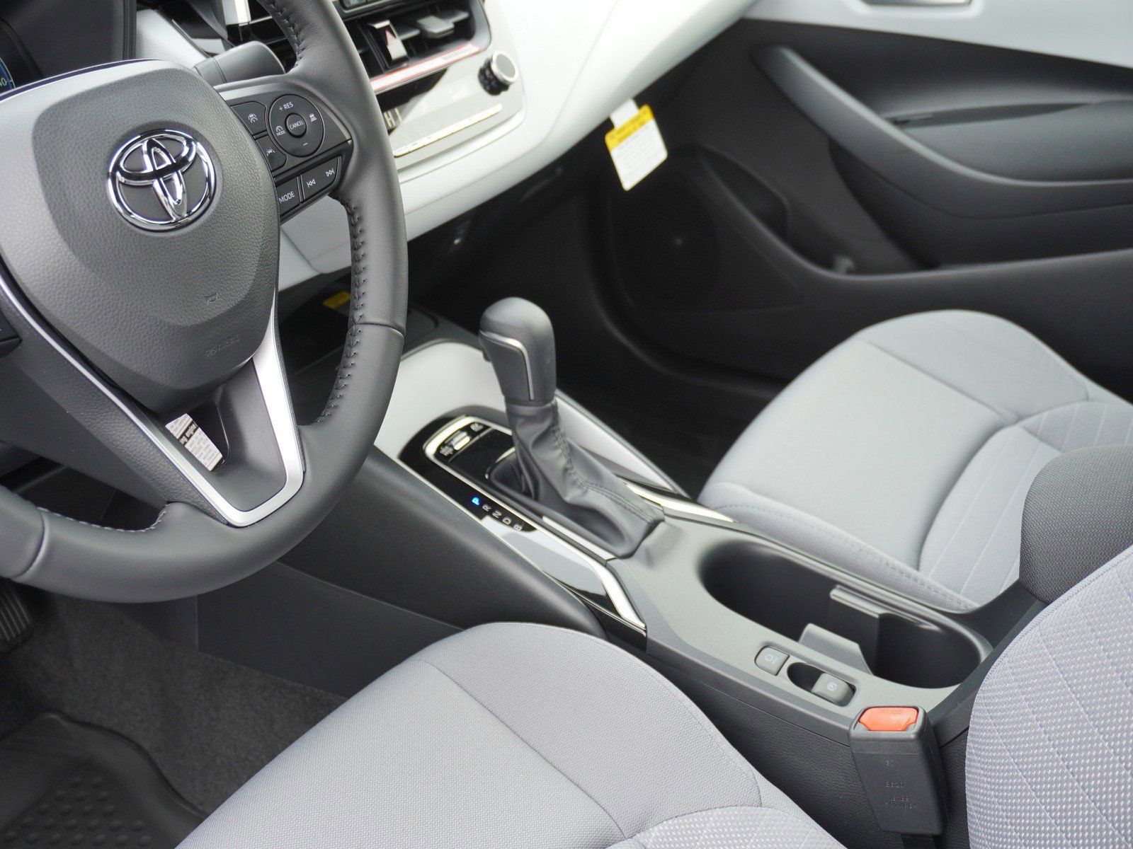 New 2026 Toyota Corolla SE image 19