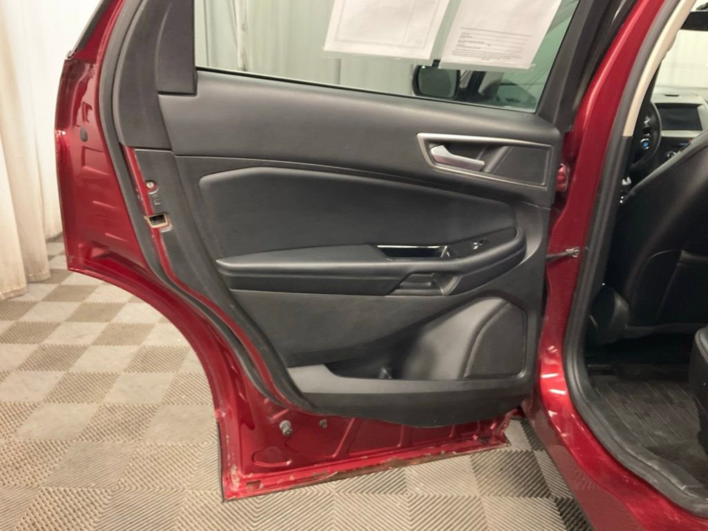 Used 2017 Ford Edge SEL w/ Equipment Group 201A image 21