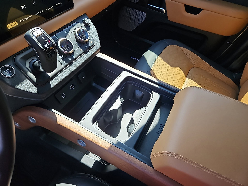 Used 2023 Land Rover Defender 130 X image 20