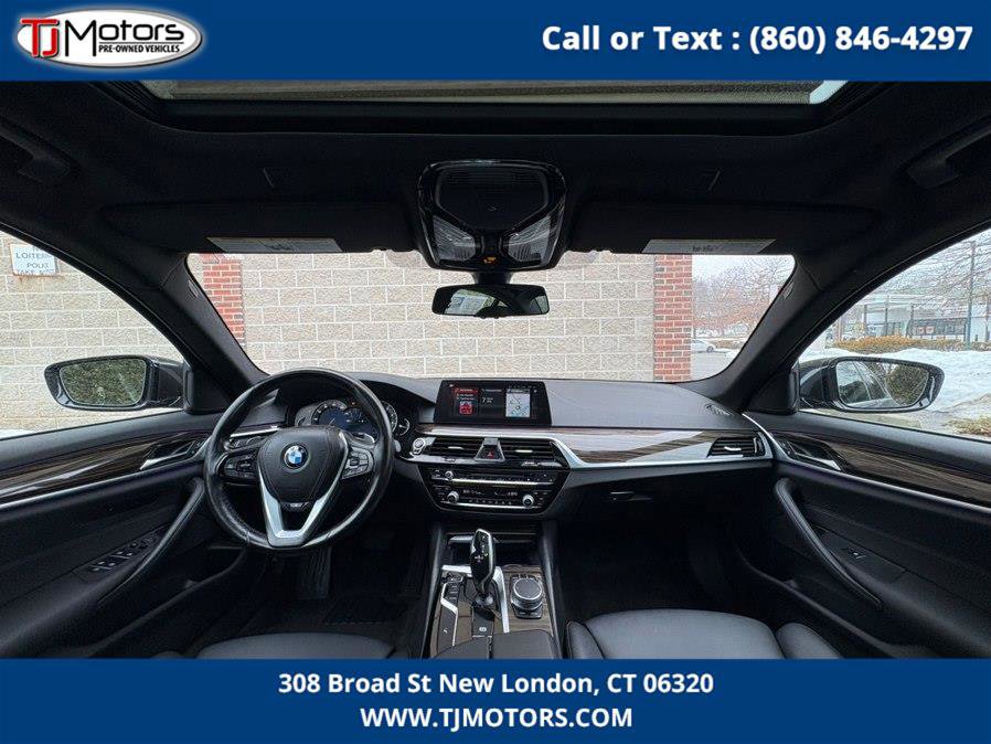 Used 2018 BMW 530i xDrive w/ Premium Package image 13