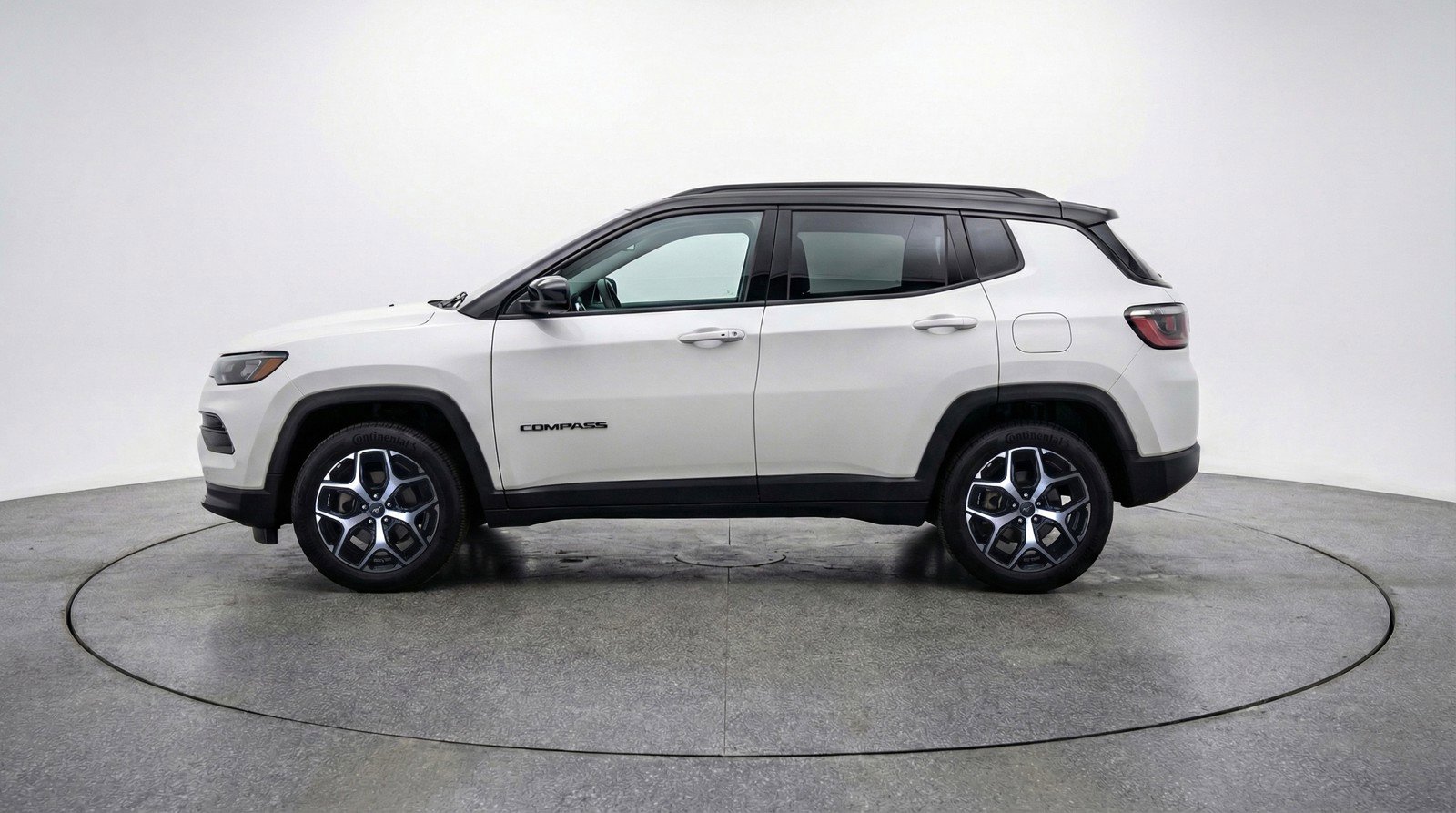 Used 2025 Jeep Compass Limited image 5