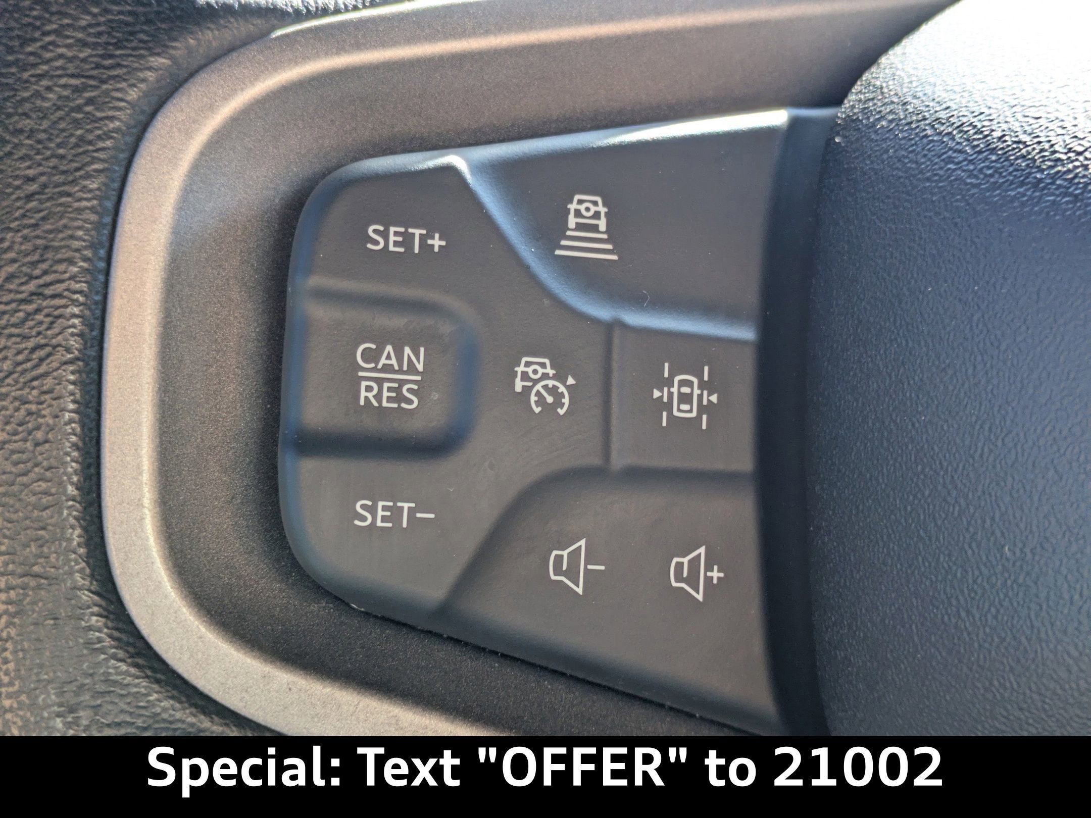 Used 2023 Ford Bronco Badlands image 26