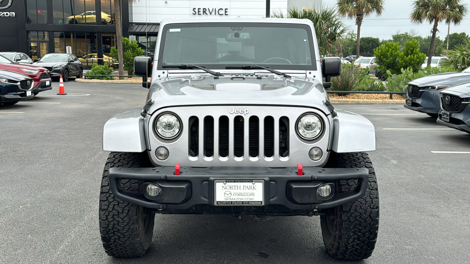 Used 2017 Jeep Wrangler Unlimited Rubicon AWD/4WD image 3