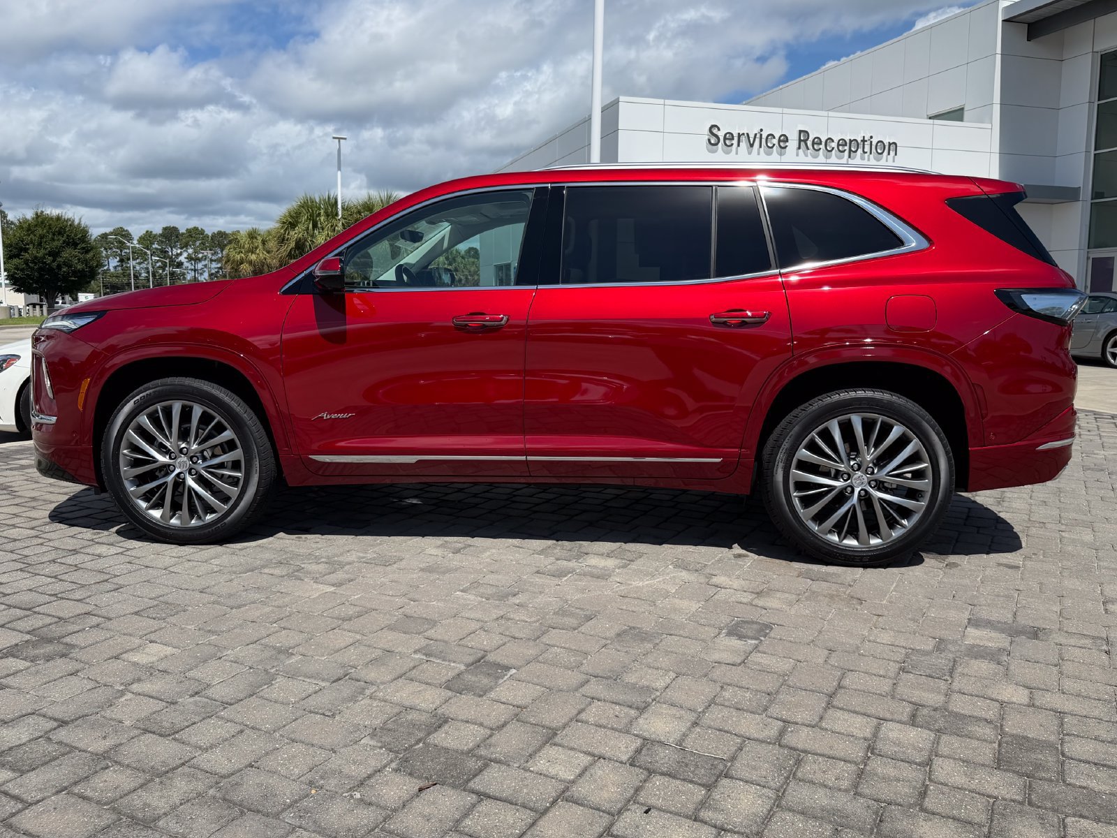 Used 2026 Buick Enclave Avenir w/ Super Cruise Package AWD/4WD image 12