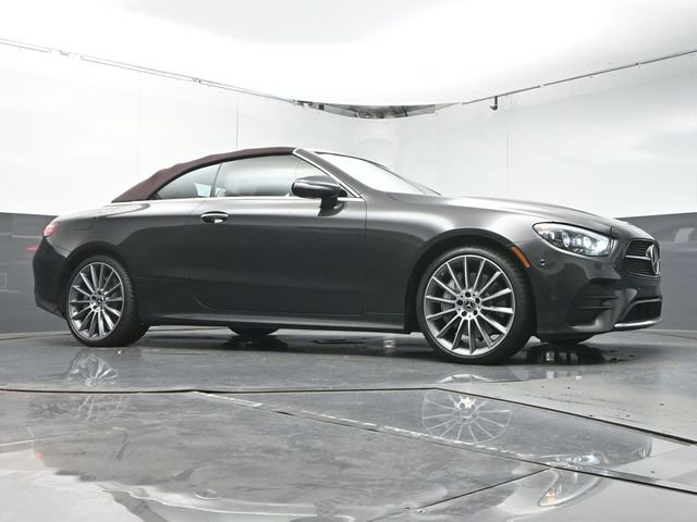 Used 2023 Mercedes-Benz E 450 4MATIC Cabriolet image 33