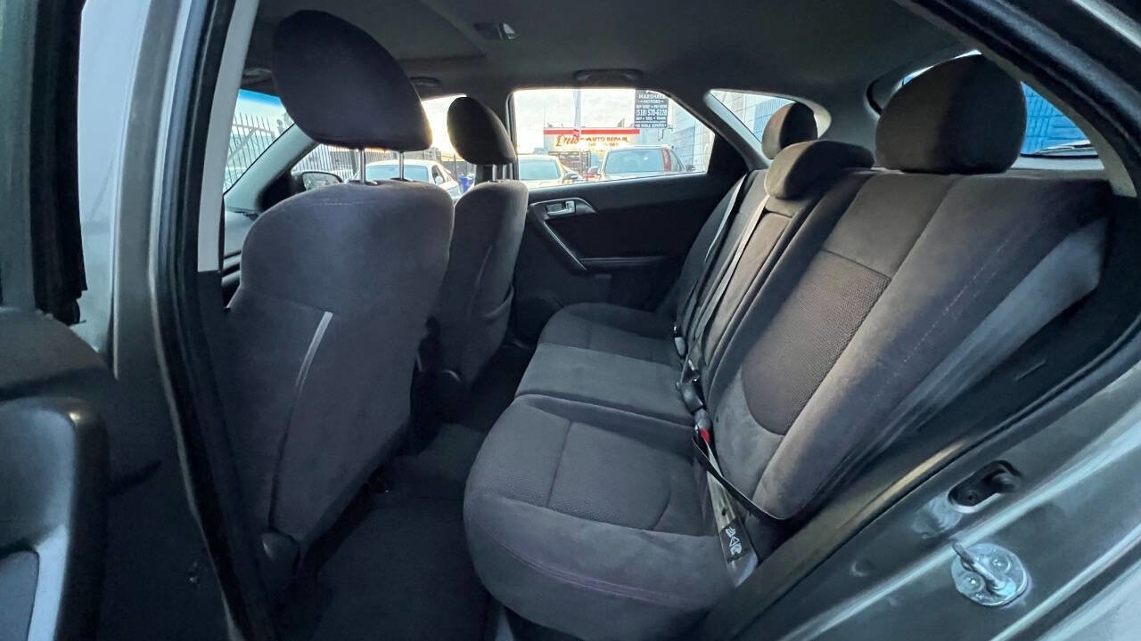 Used 2012 Kia Forte SX image 16