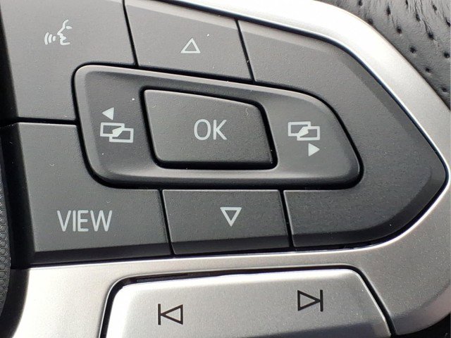 New 2026 Volkswagen Tiguan SE R-Line image 20