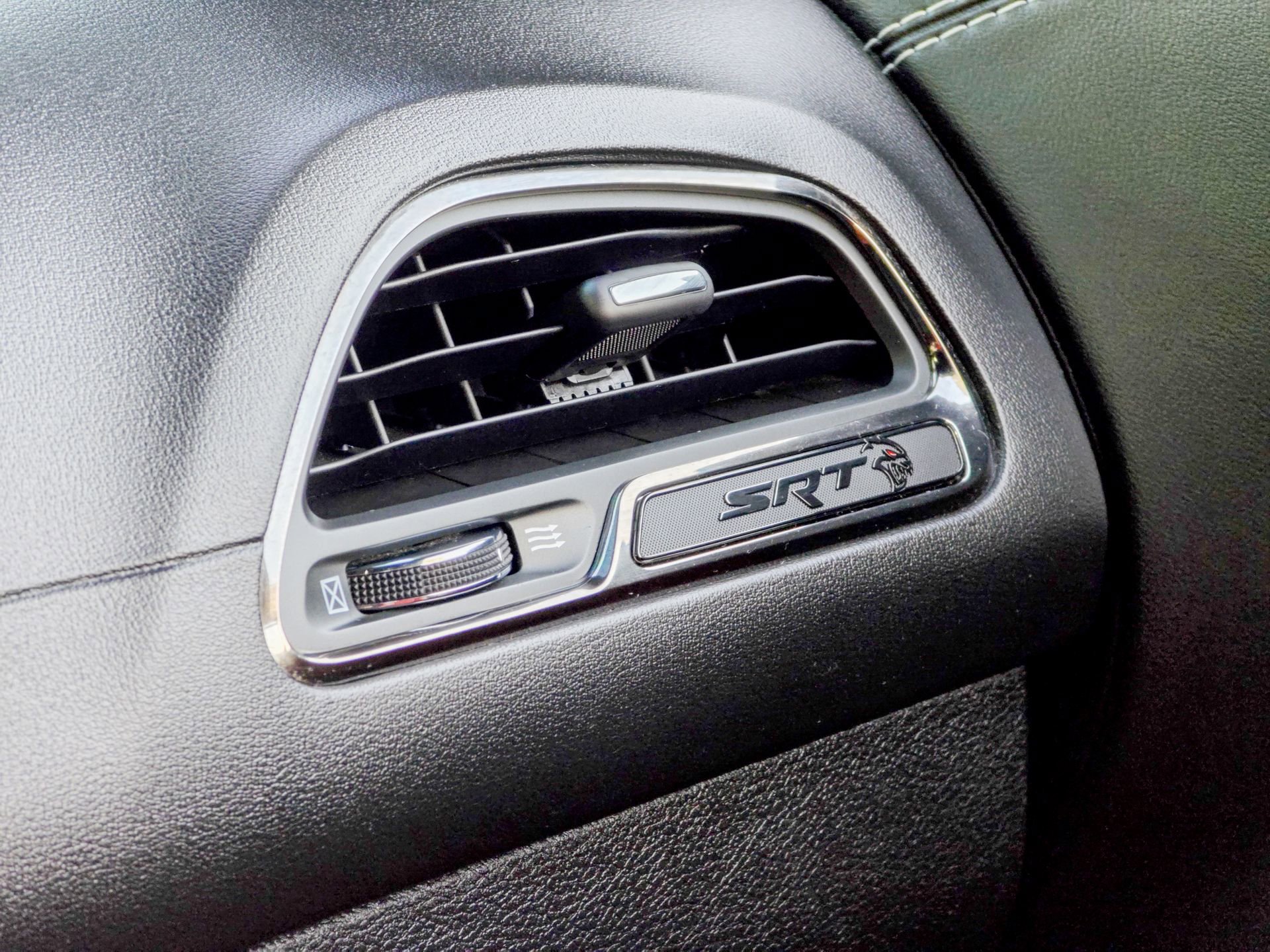 Used 2020 Dodge Challenger SRT Hellcat Redeye image 46