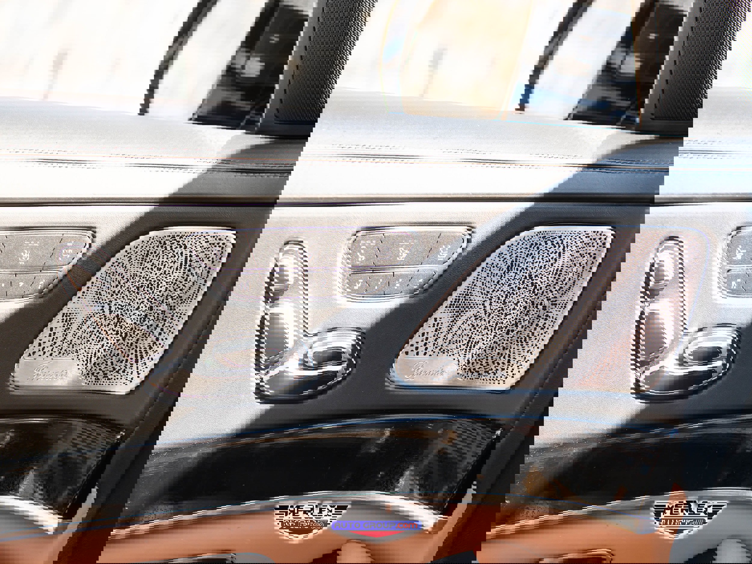 Used 2019 Mercedes-Benz S 560 4MATIC Sedan w/ Premium Package image 45