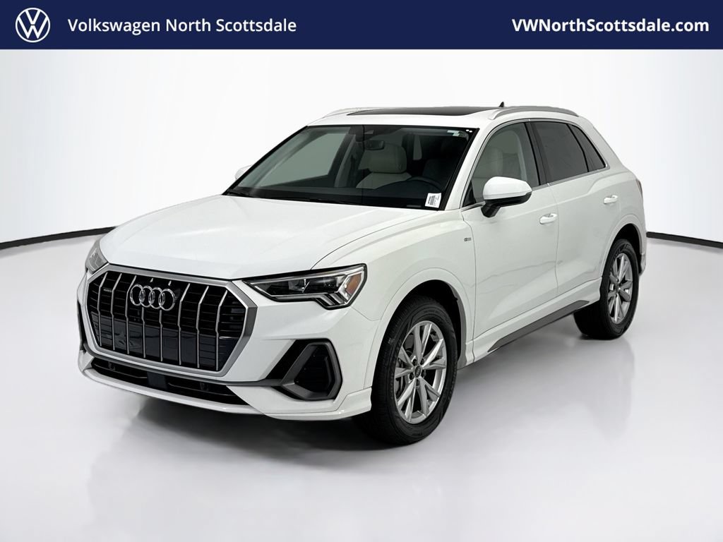 Used 2023 Audi Q3 2.0T Premium w/ Convenience Package AWD/4WD image 1