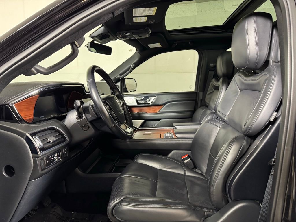 Certified 2023 Lincoln Navigator L Reserve w/ Equipment Group 201A AWD/4WD image 20