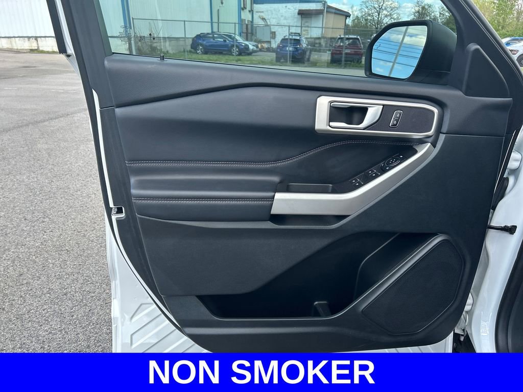 Used 2023 Ford Explorer XLT w/ Equipment Group 202A RWD image 21