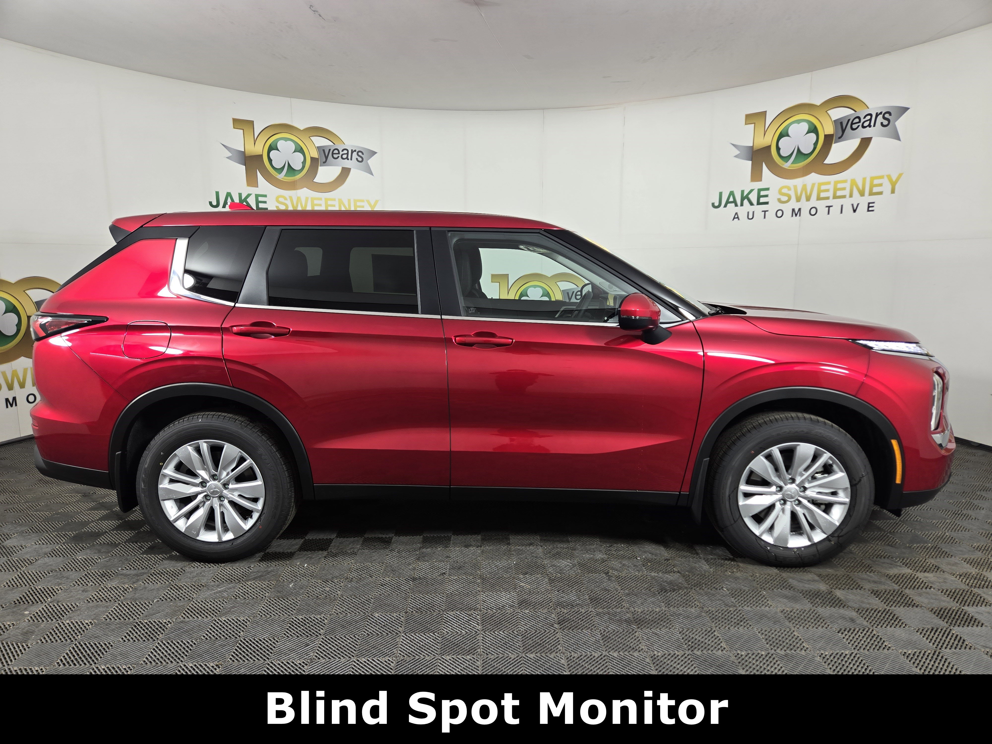 New 2026 Mitsubishi Outlander ES image 8