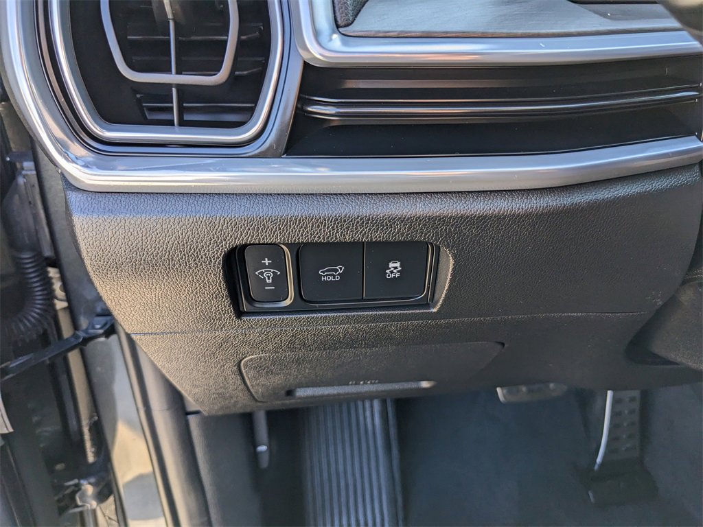 Certified 2024 Kia Sorento SX image 31