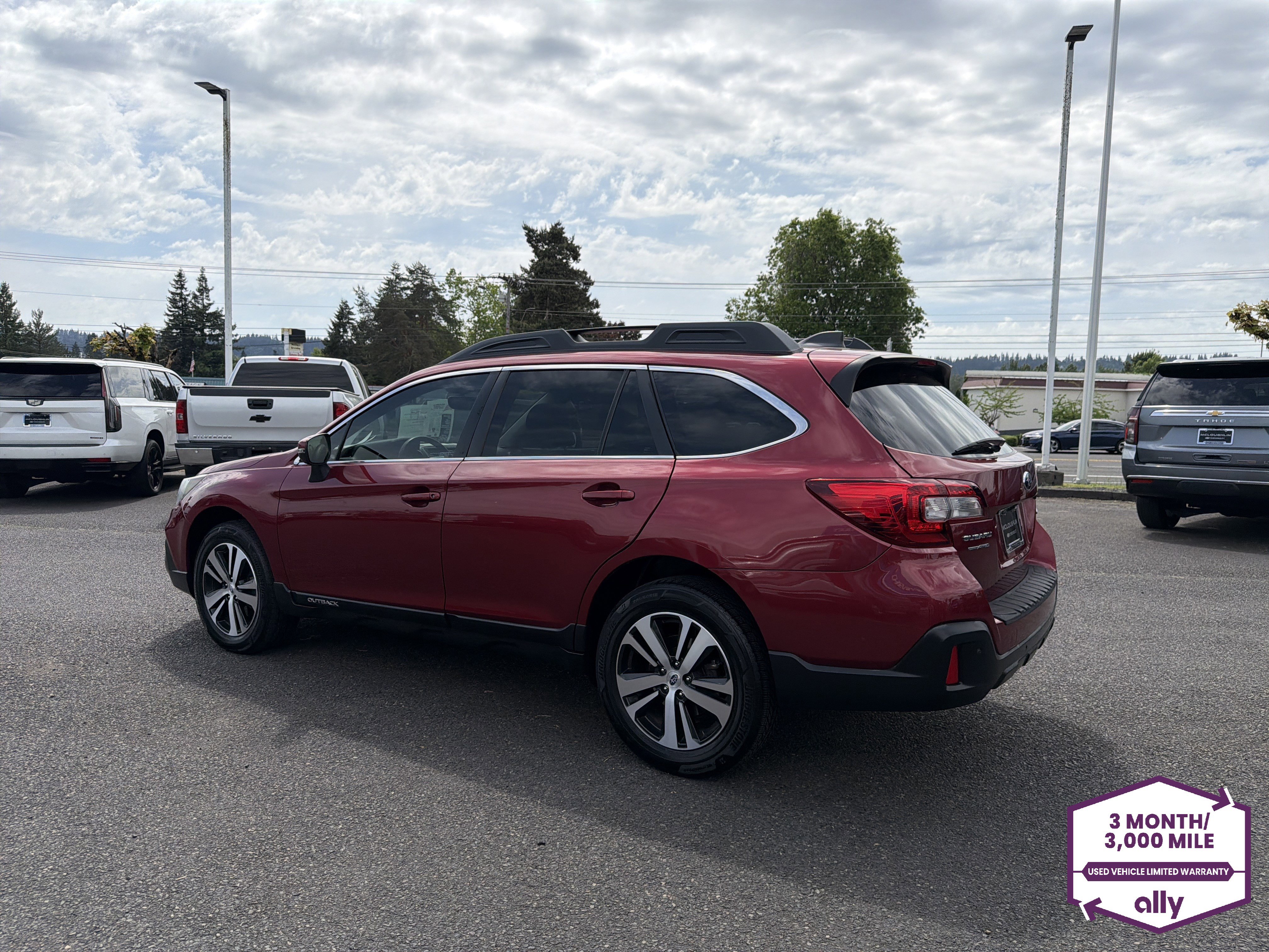 Used 2019 Subaru Outback 2.5i Limited AWD/4WD image 3
