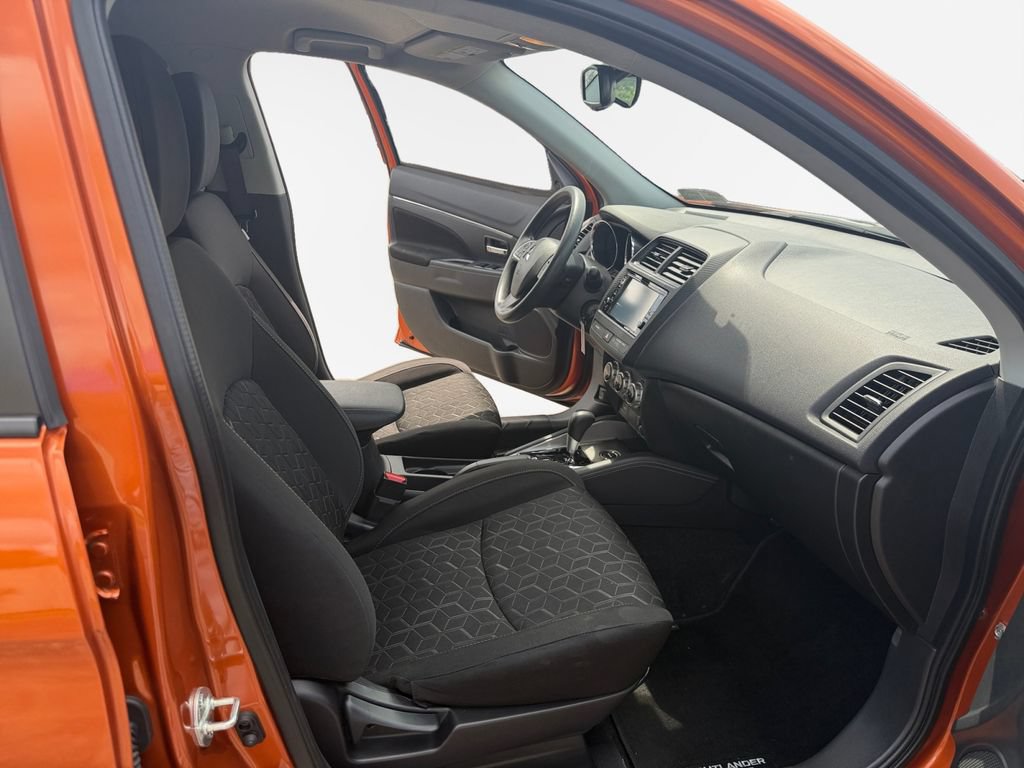 Used 2024 Mitsubishi Outlander Sport ES AWD/4WD image 25