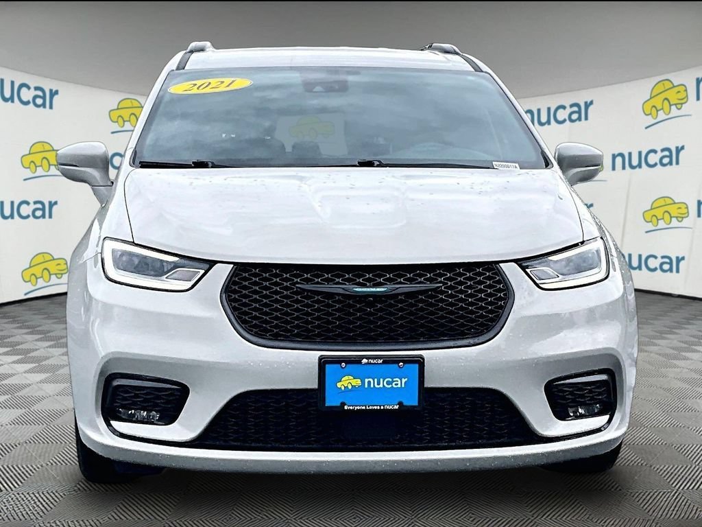 Used 2021 Chrysler Pacifica Touring w/ S Appearance Package FWD image 2