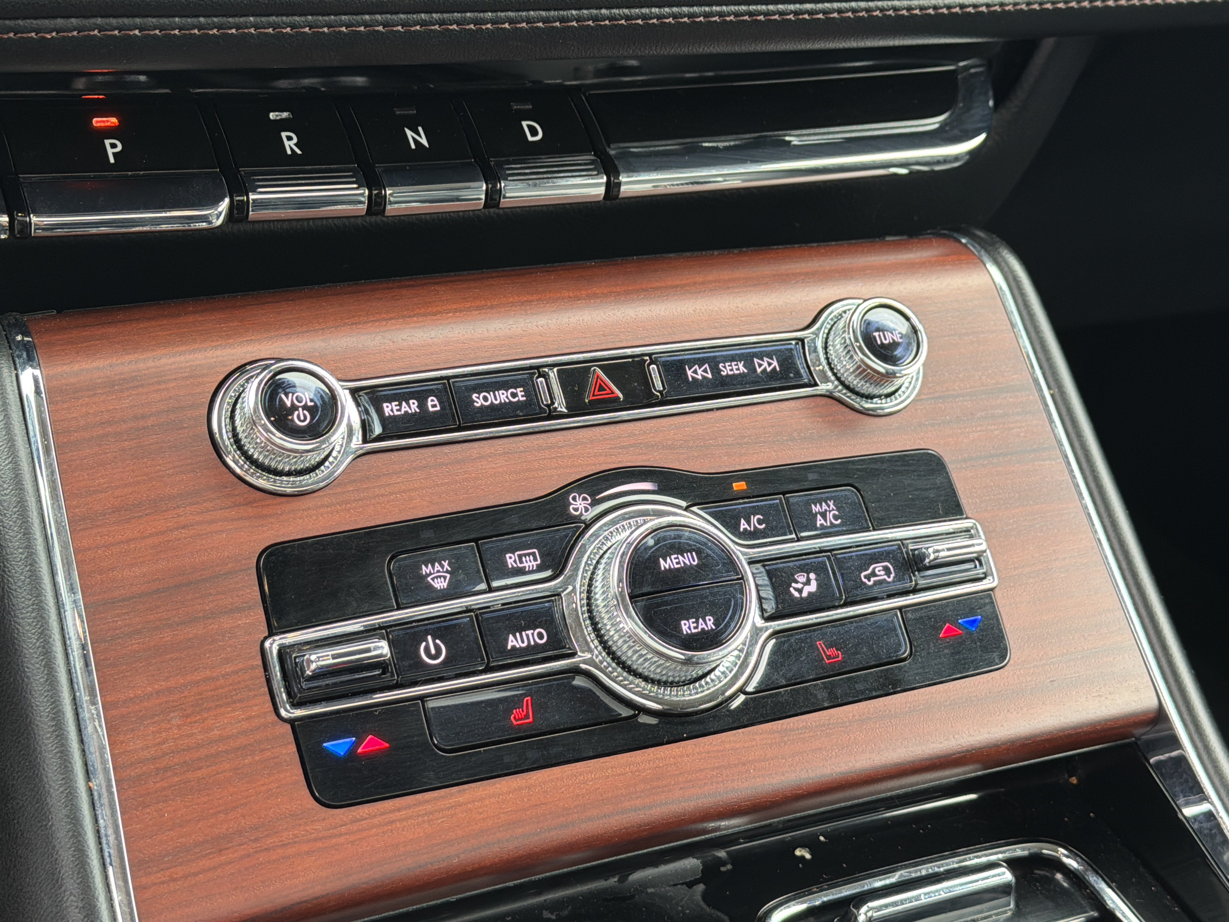 Used 2021 Lincoln Aviator Grand Touring AWD/4WD image 26