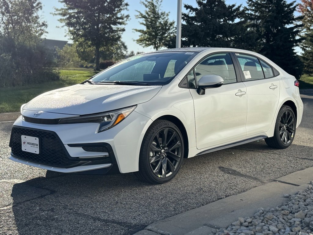 Used 2026 Toyota Corolla SE image 29