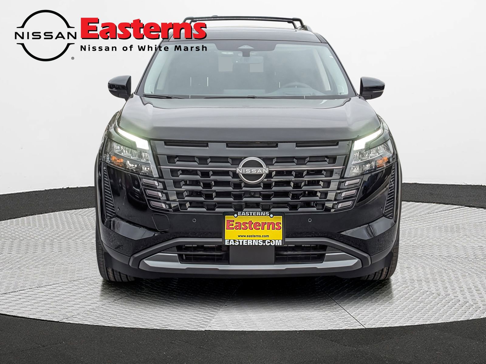 New 2026 Nissan Pathfinder Platinum image 4