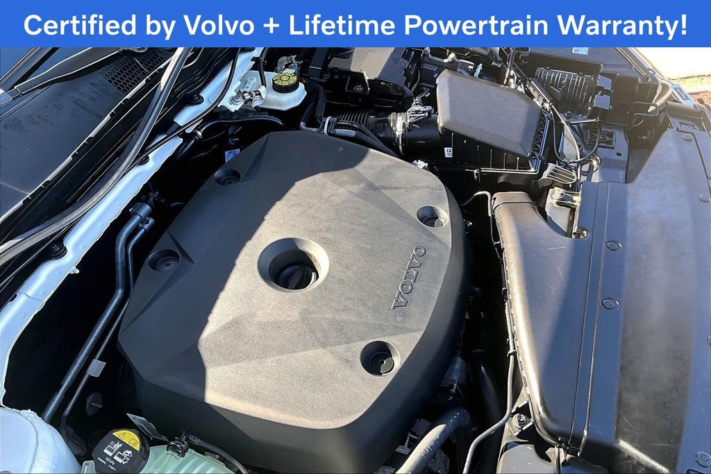 Used 2020 Volvo XC40 T5 Momentum w/ Protection Package Premier image 43