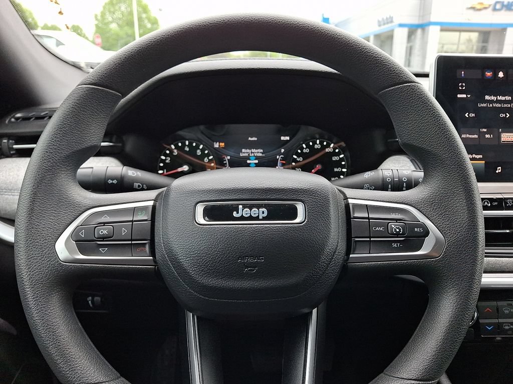 Used 2023 Jeep Compass Sport AWD/4WD image 20
